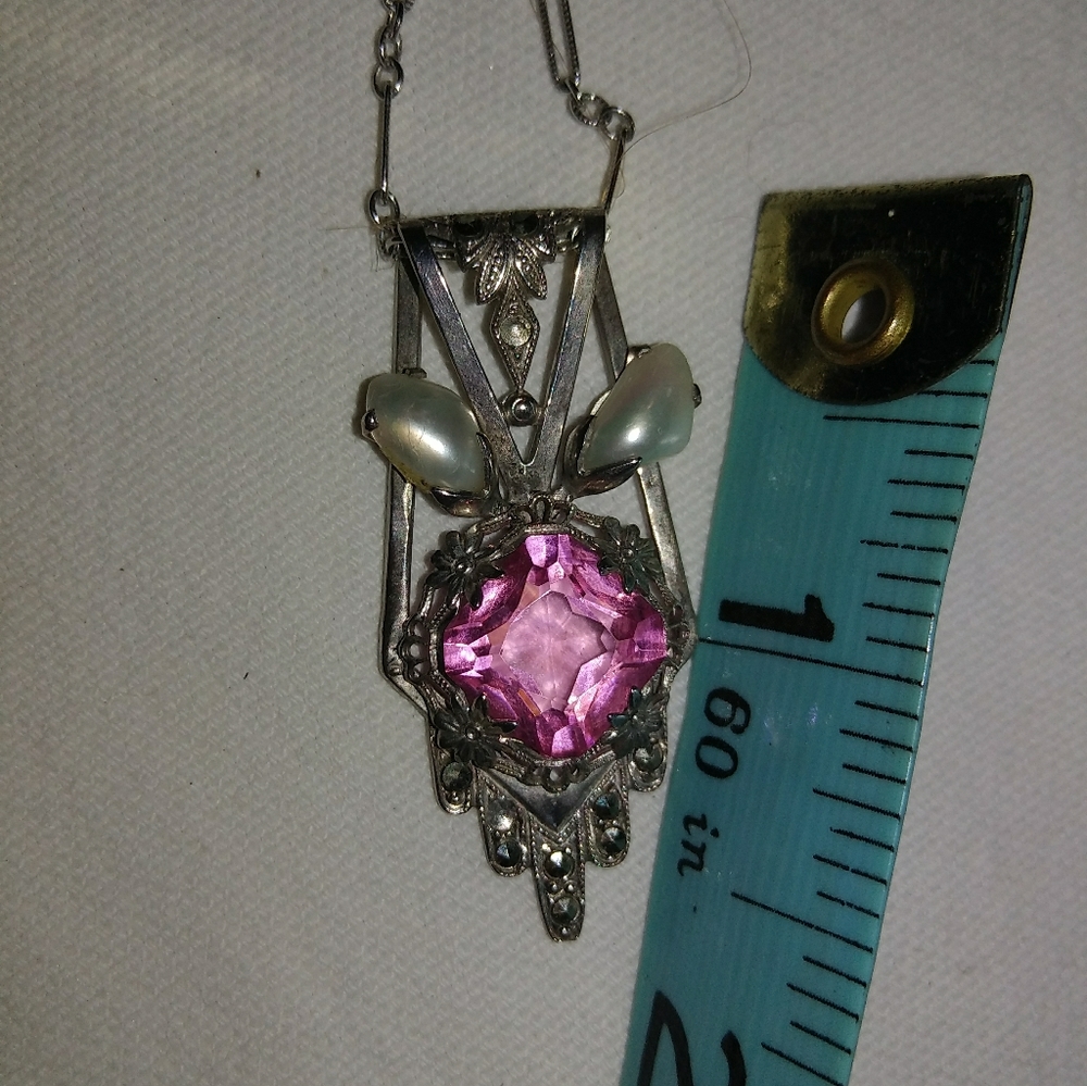 Vintage beautiful pink glass necklace.